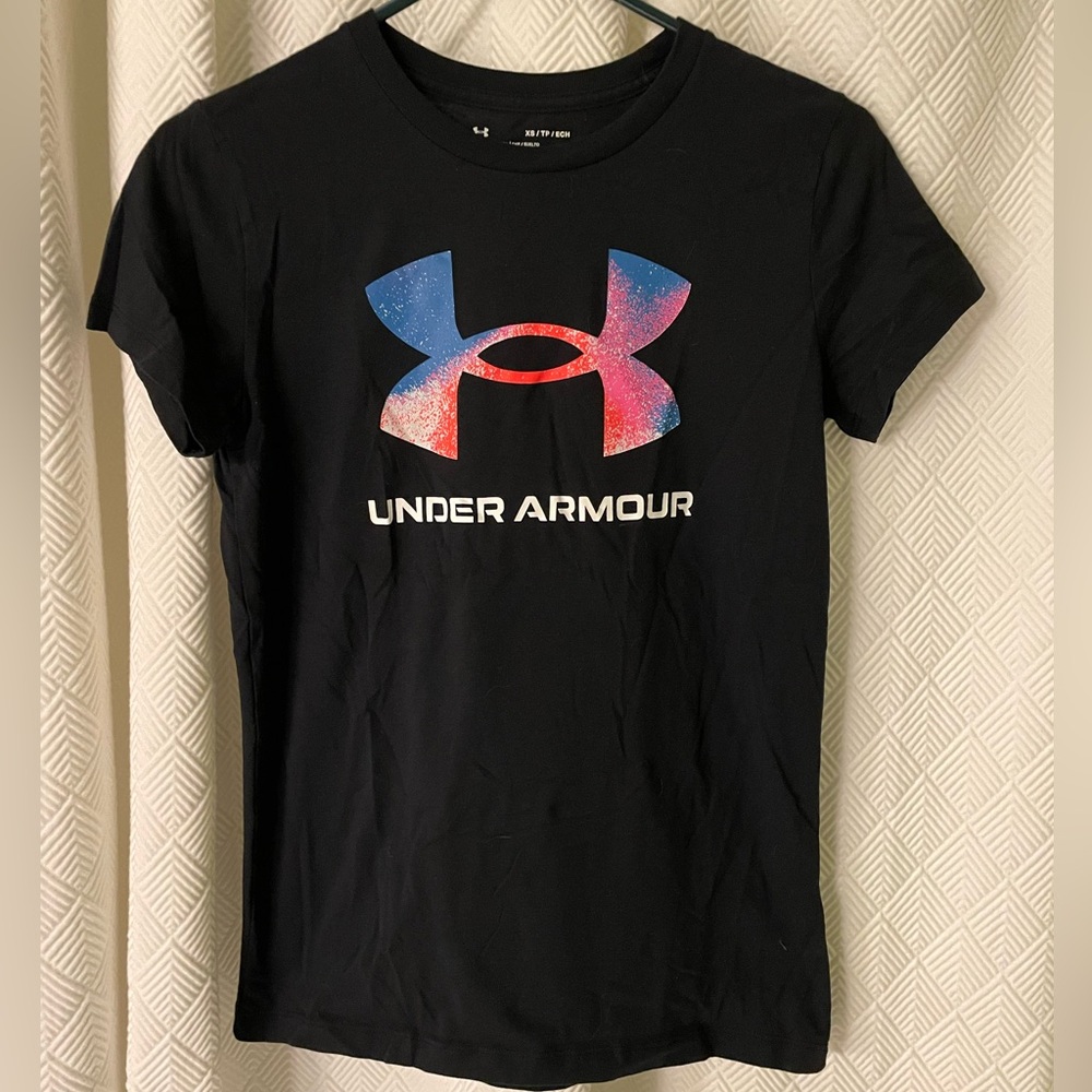 Under Armour women’s top